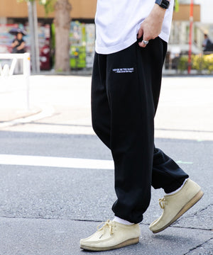 ブラック モデル：178cm L着用