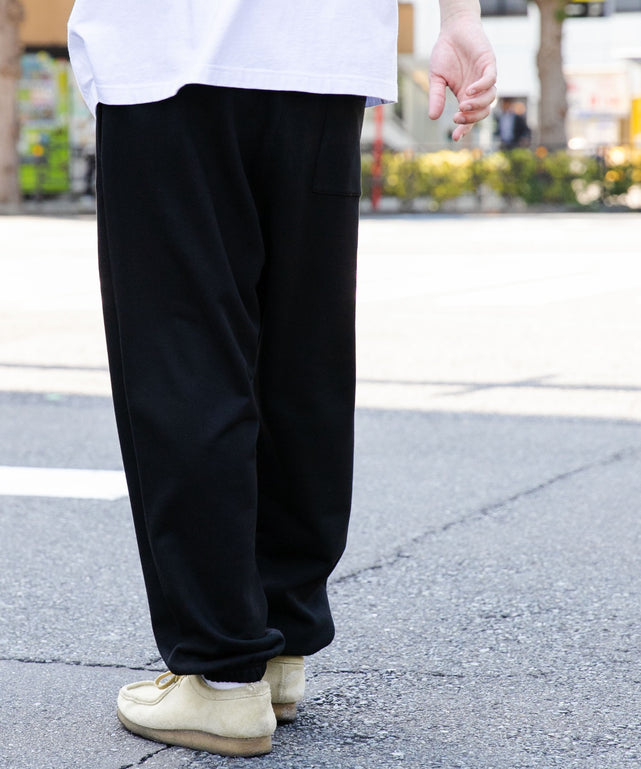 ブラック モデル：178cm L着用