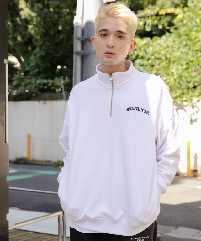 ホワイト モデル：178cm L着用