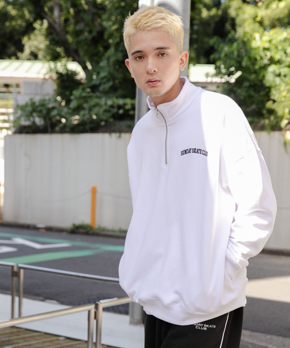 ホワイト モデル：178cm L着用