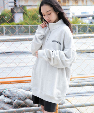 ホワイトオートミール モデル：161cm L着用