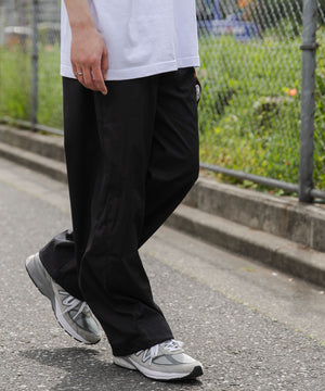 ブラック モデル：178cm L着用