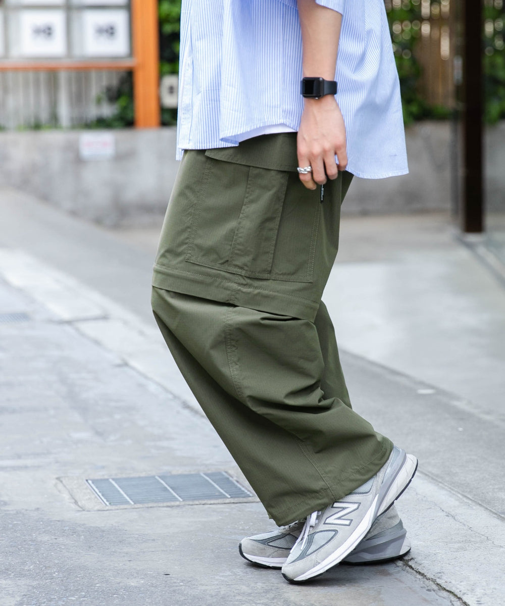 カーキ モデル：174cm L着用