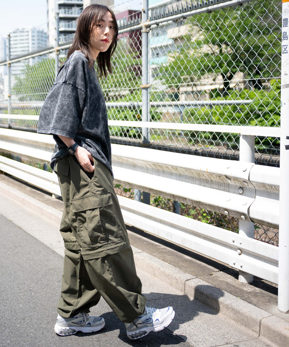 カーキ モデル：166cm L着用