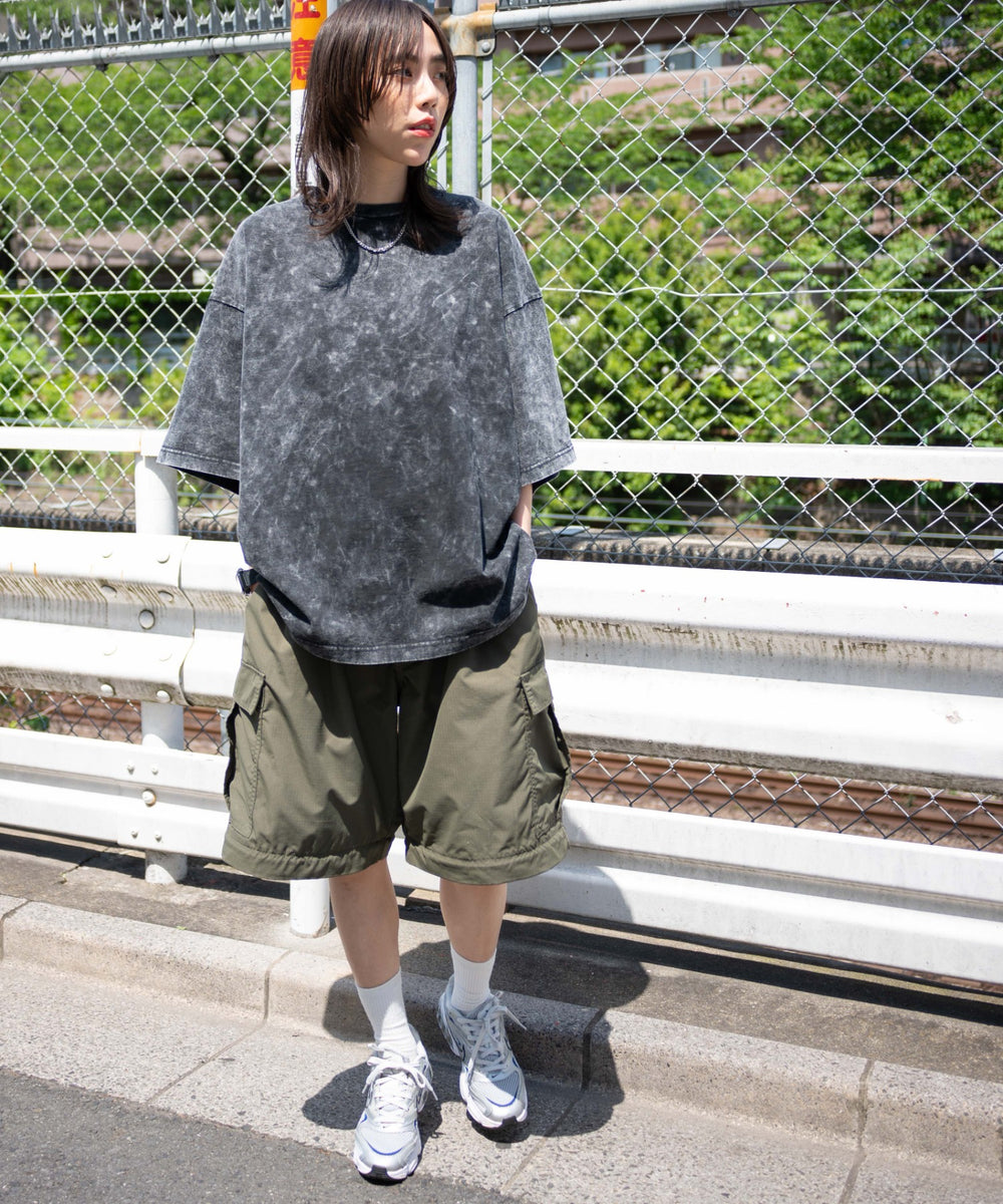 カーキ モデル：166cm L着用