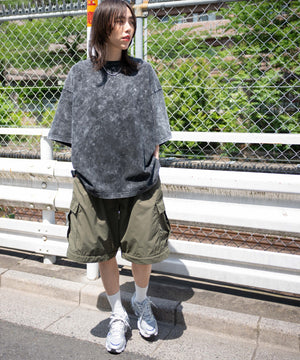 カーキ モデル：166cm L着用