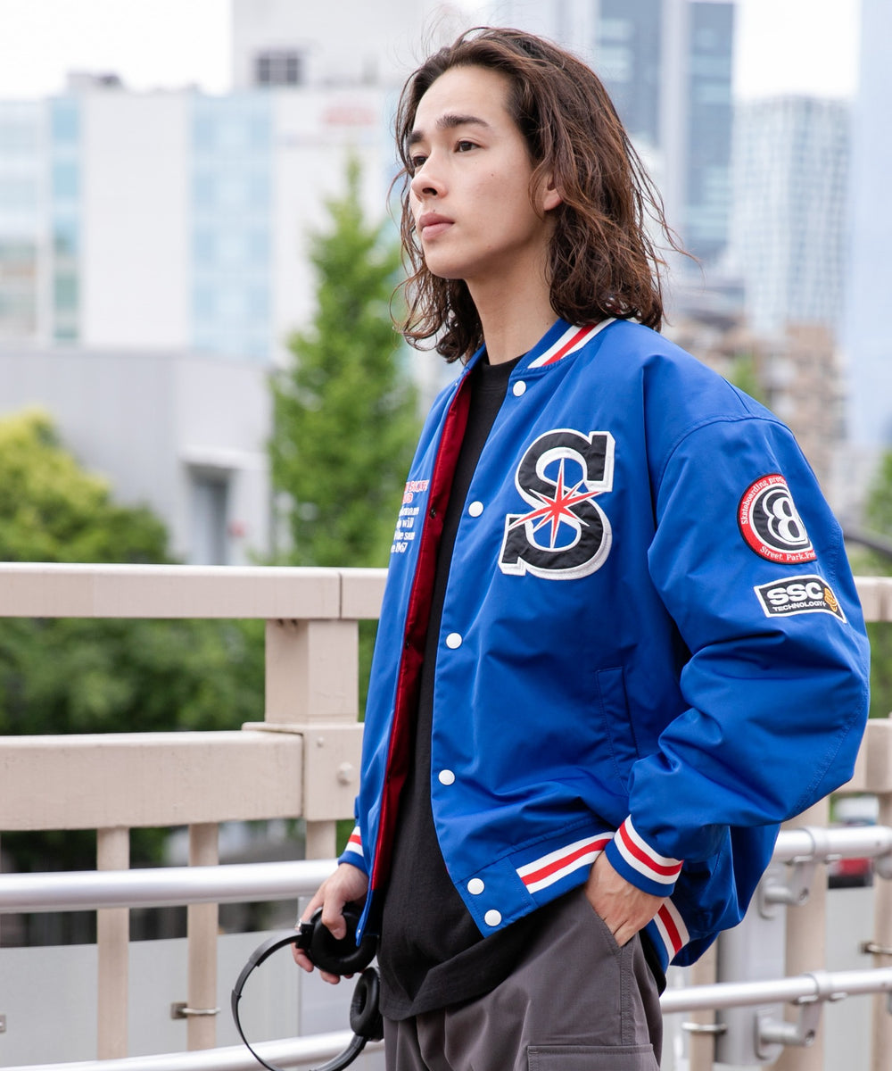 ブルー モデル：174cm M着用