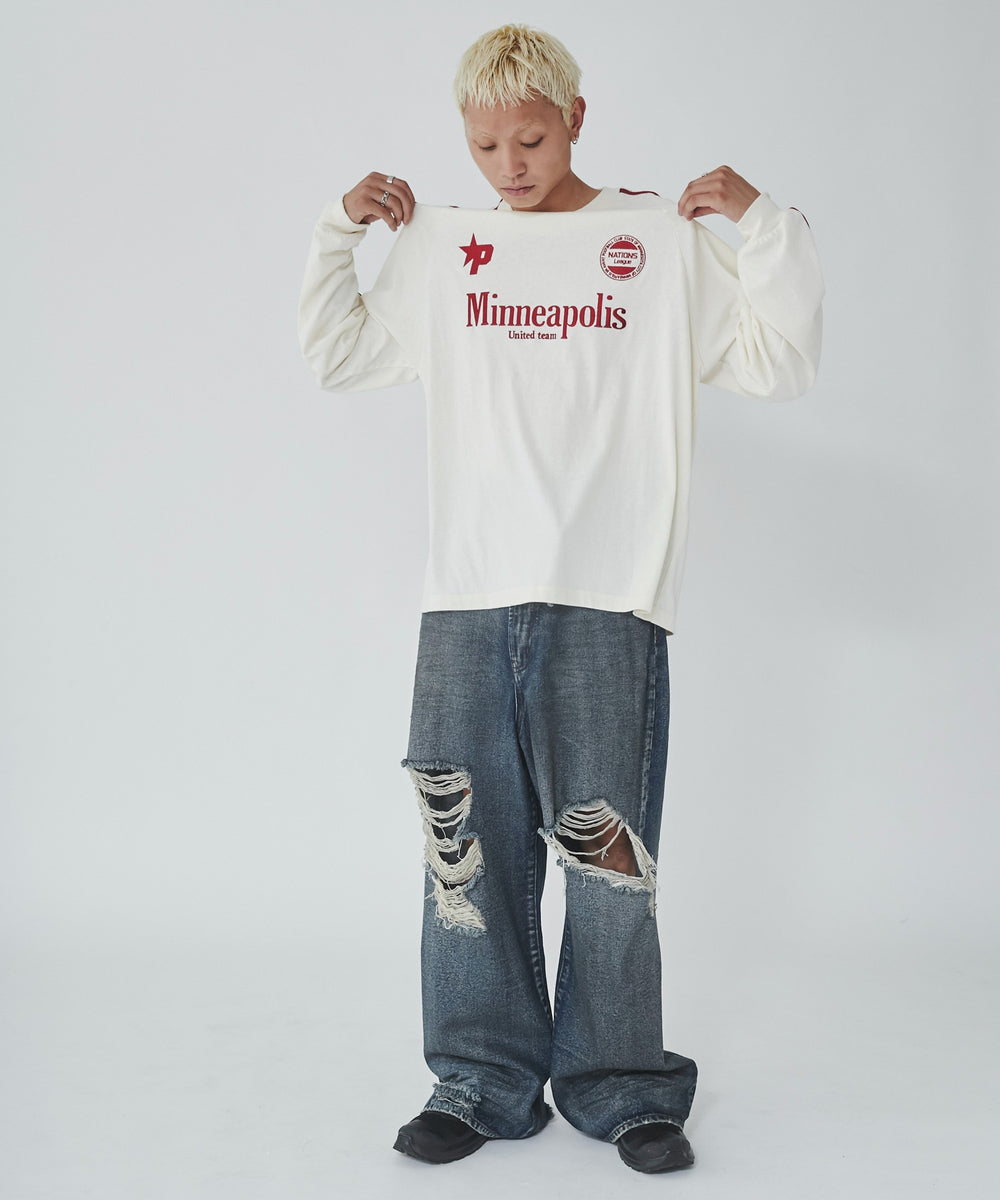 オフホワイト モデル：178cm L着用