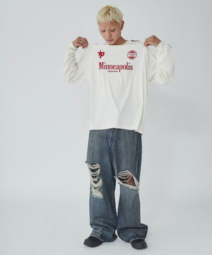 オフホワイト モデル：178cm L着用