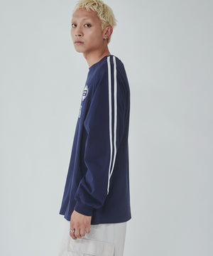 ネイビー モデル：178cm L着用