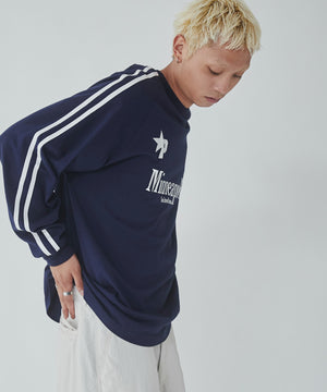 ネイビー モデル：178cm L着用