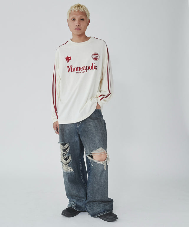 オフホワイト モデル：178cm L着用