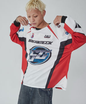 ホワイト モデル：178cm L着用