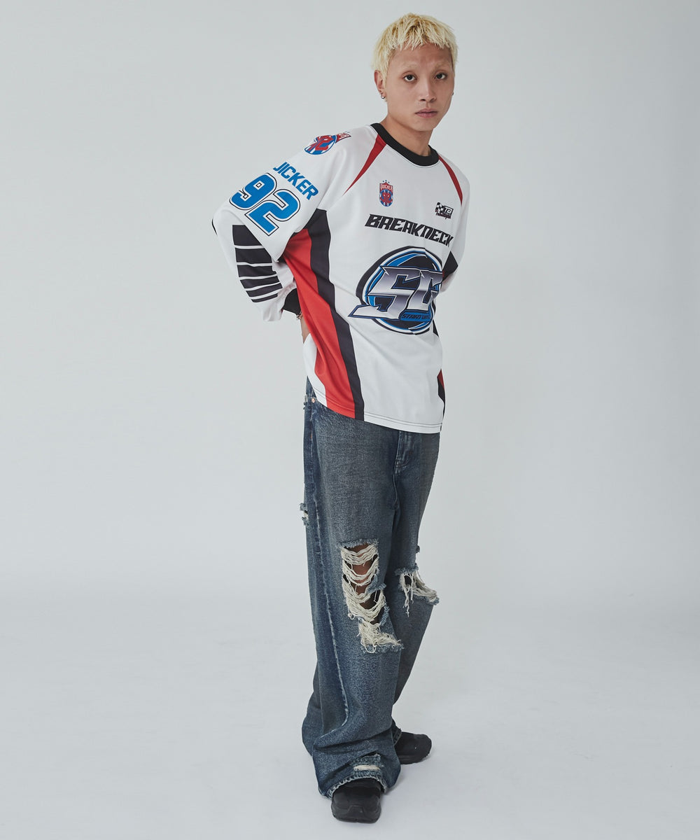 ホワイト モデル：178cm L着用