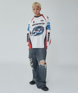 ホワイト モデル：178cm L着用