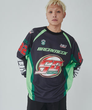 ブラック モデル：178cm L着用