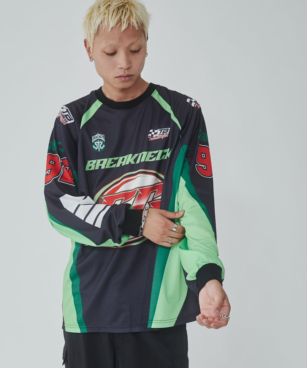 ブラック モデル：178cm L着用