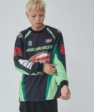 ブラック モデル：178cm L着用