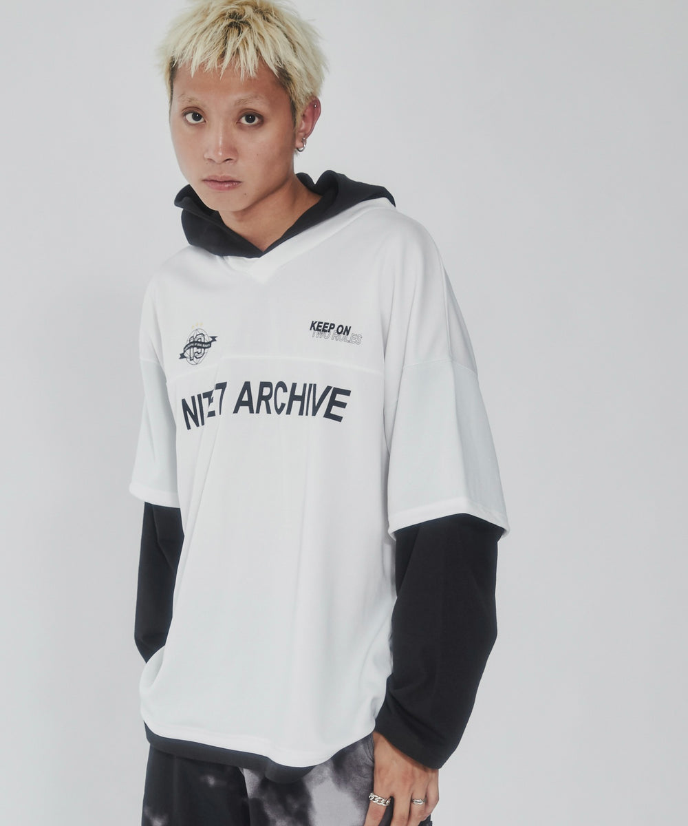 ホワイト モデル：178cm L着用