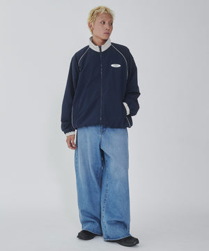 ネイビー モデル：178cm L着用