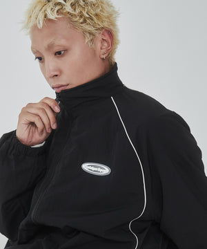 ブラック モデル：178cm L着用