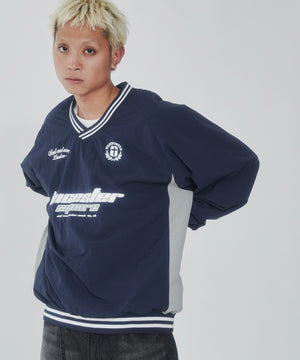 ネイビー モデル：178cm L着用