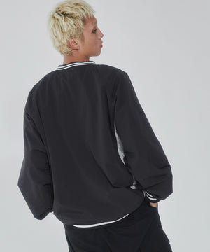 ブラック モデル：178cm L着用