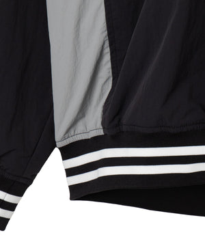 ナイロンゲームロゴプルオーバー