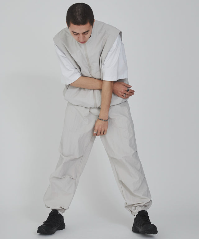 Lグレー モデル：176cm L着用