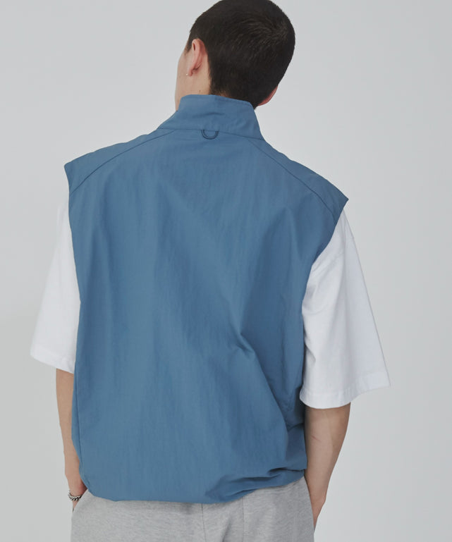 ブルーその他 モデル：176cm L着用