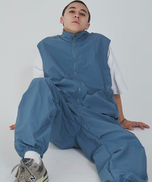 ブルーその他 モデル：176cm L着用