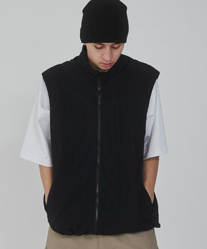 ブラック モデル：176cm L着用