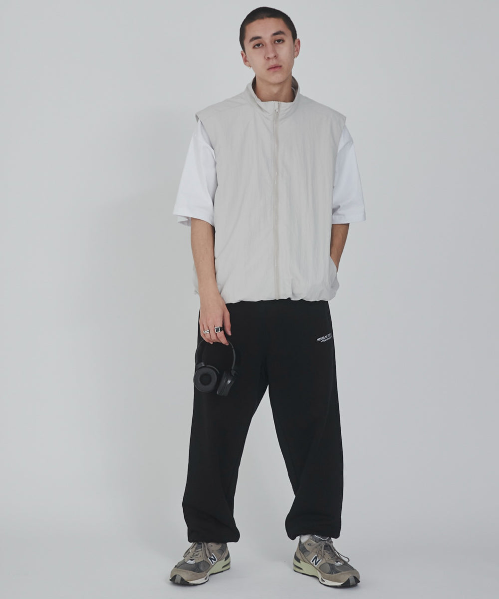 Lグレー モデル：176cm L着用