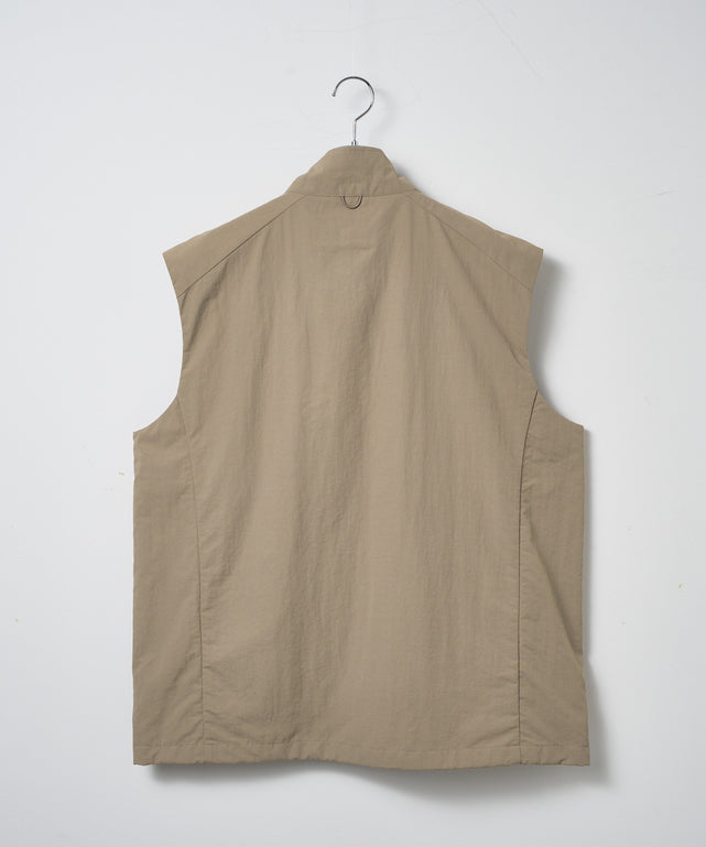 ナイロンベスト