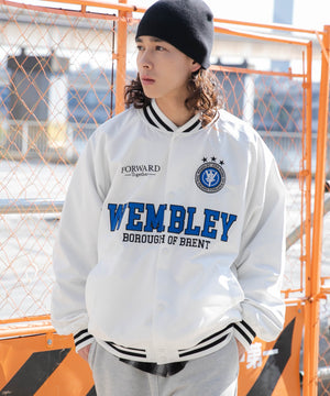 ホワイト モデル：174cm L着用