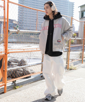 Lグレー モデル：174cm L着用