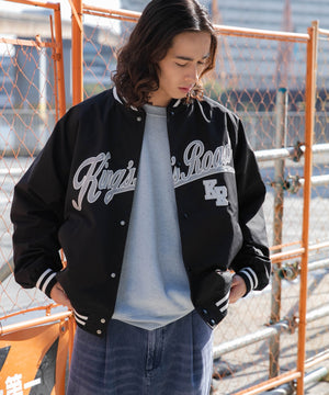 ブラック モデル：174cm L着用