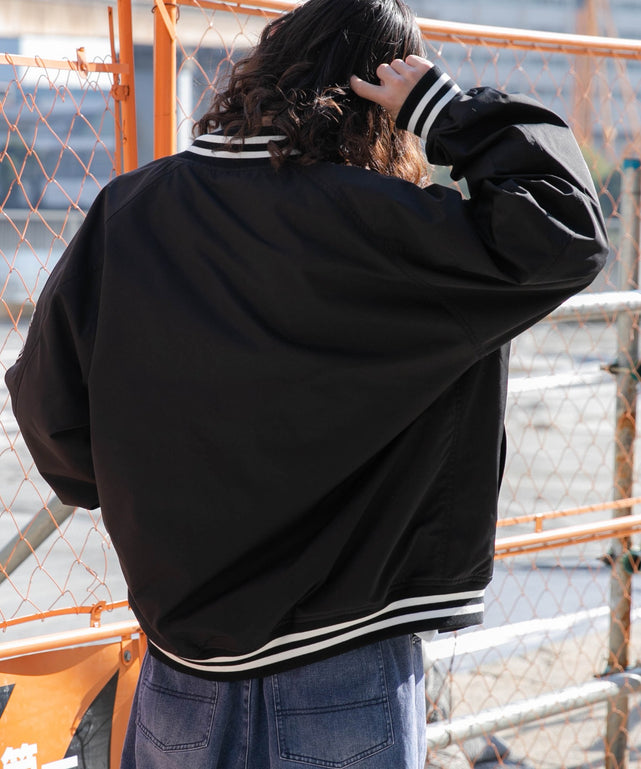 ブラック モデル：174cm L着用