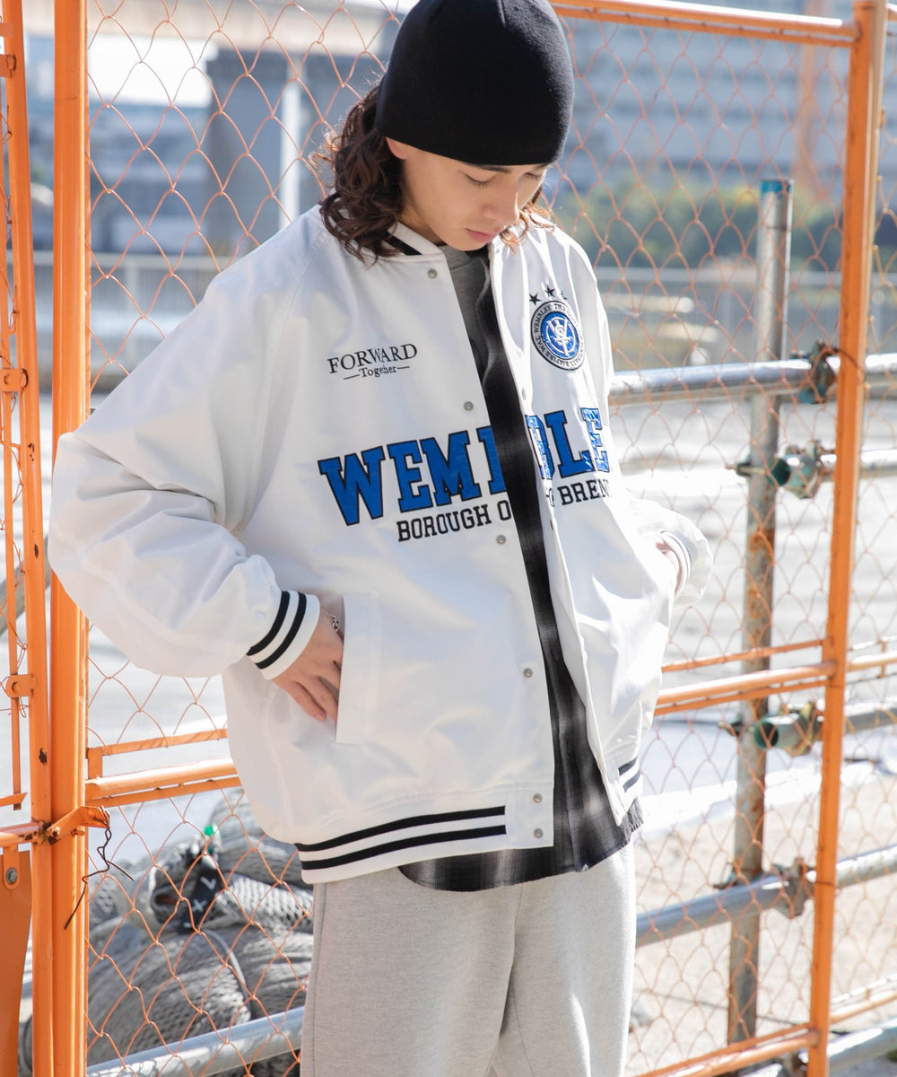 ホワイト モデル：174cm L着用