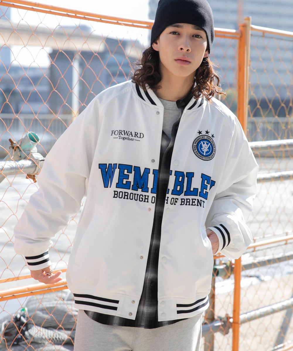 ホワイト モデル：174cm L着用