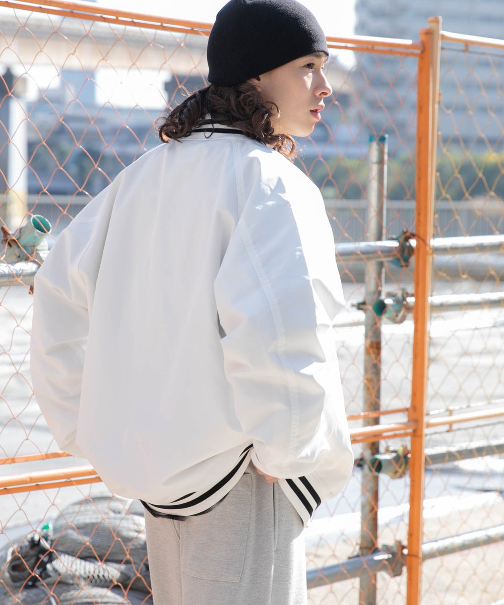 ホワイト モデル：174cm L着用