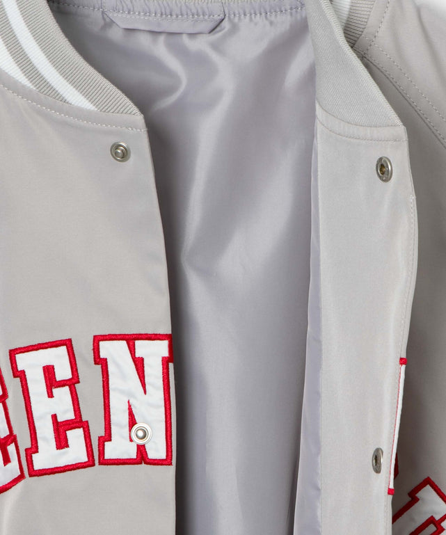 ワッペンスタジャン