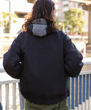 ブラック モデル：174cm L着用