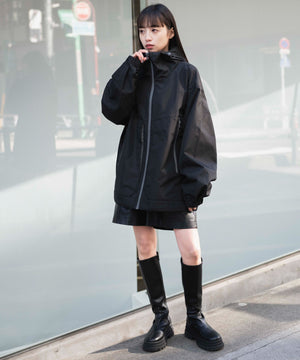 ブラック モデル：160cm L着用