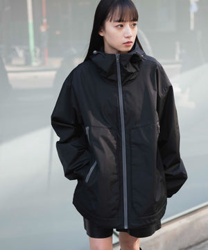 ブラック モデル：160cm L着用