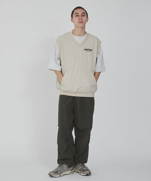 ベージュ モデル：176cm L着用