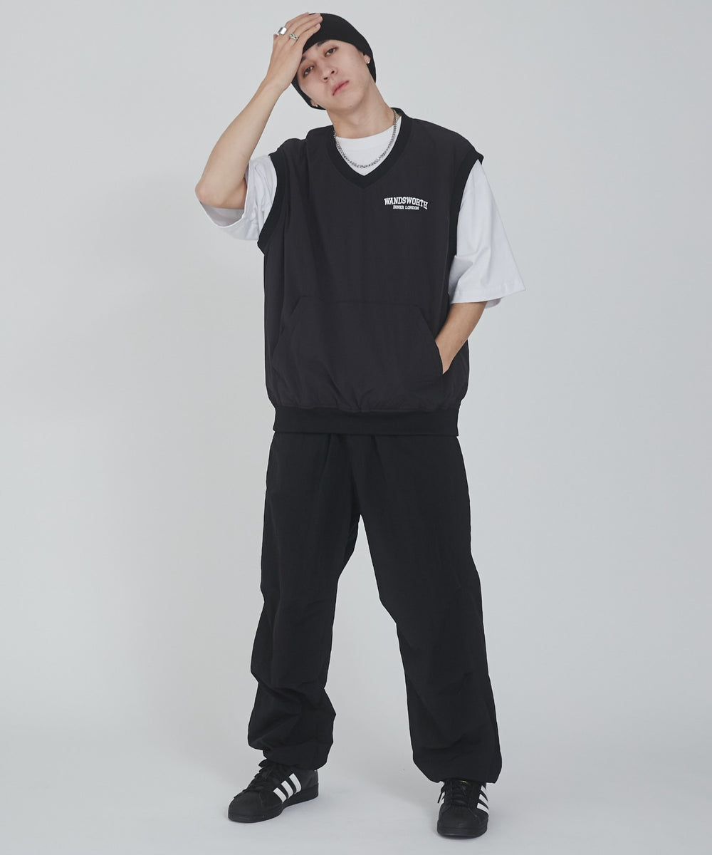 ブラック モデル：176cm L着用