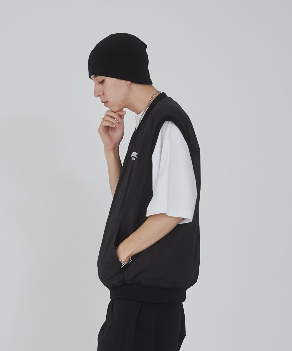 ブラック モデル：176cm L着用