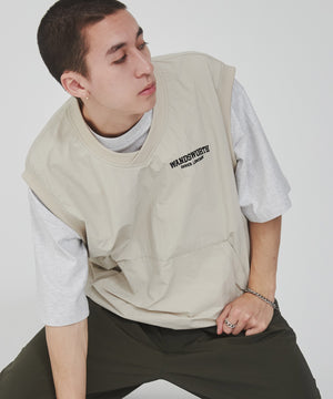 ベージュ モデル：176cm L着用