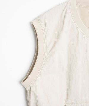 ナイロンVネックベスト